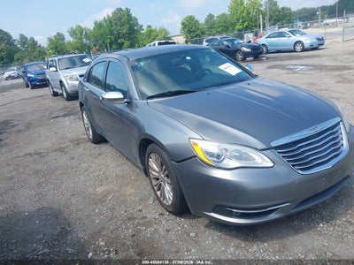 CHRYSLER 200 2012