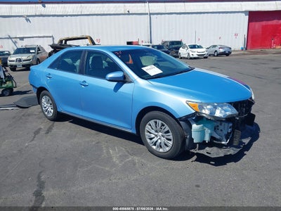 TOYOTA CAMRY 2012