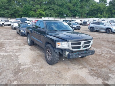 RAM DAKOTA 2011