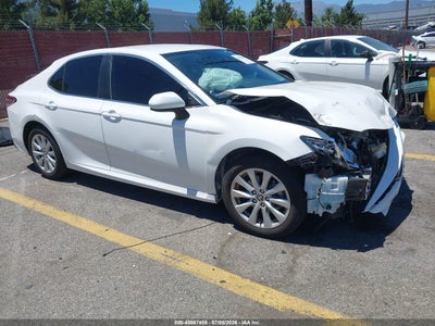 TOYOTA CAMRY 2020