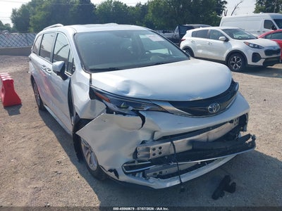 TOYOTA SIENNA 2022