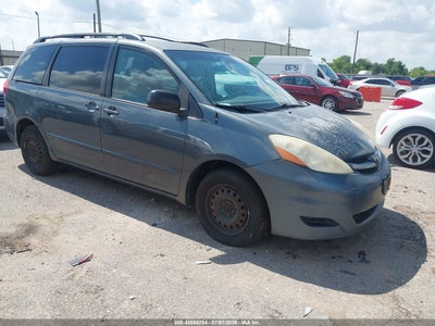 TOYOTA SIENNA 2008