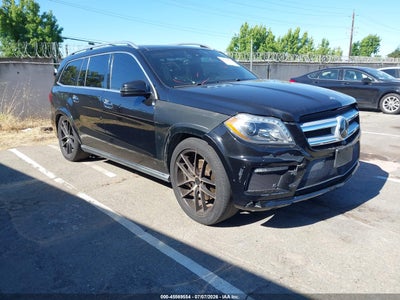 MERCEDES-BENZ GL 550 2015