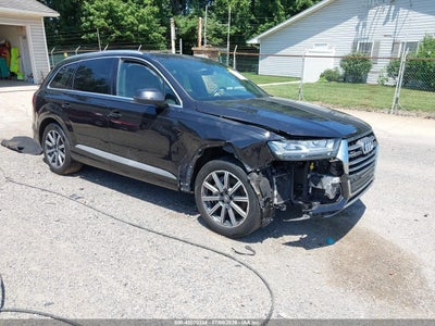 AUDI Q7 2017