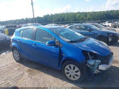 TOYOTA PRIUS C 2014