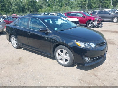 TOYOTA CAMRY 2014
