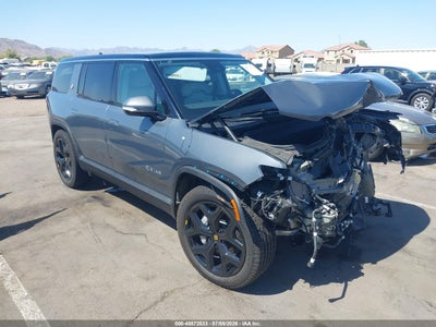 RIVIAN R1S 2024