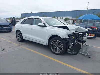 AUDI Q8 2024