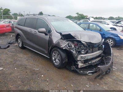 TOYOTA SIENNA 2021