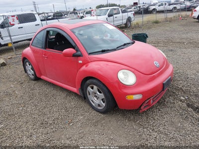 VOLKSWAGEN NEW BEETLE 2001