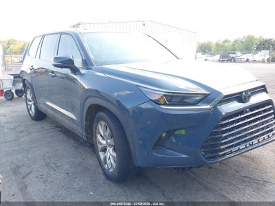 TOYOTA GRAND HIGHLANDER 2025