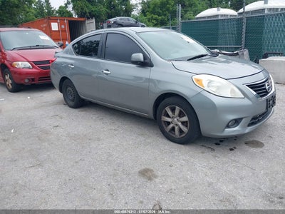 NISSAN VERSA 2013