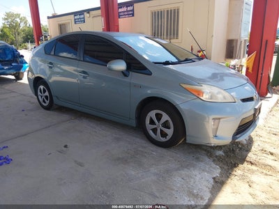 TOYOTA PRIUS 2013