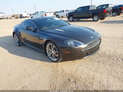 ASTON MARTIN V8 VANTAGE 2010
