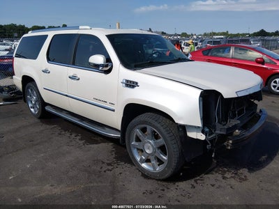 CADILLAC ESCALADE ESV 2011