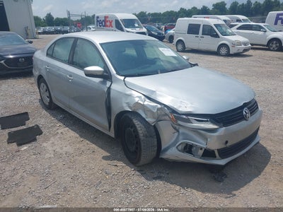 VOLKSWAGEN JETTA 2011