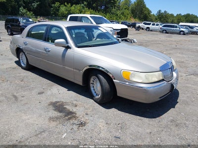 LINCOLN TOWN CAR 2000