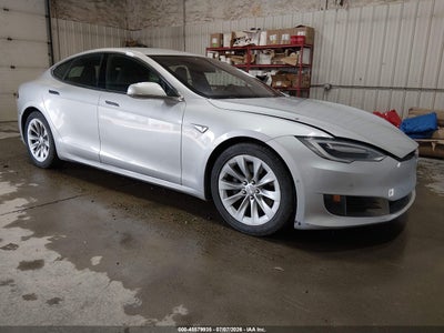 TESLA MODEL S 2016