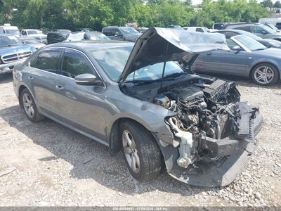 VOLKSWAGEN PASSAT 2015