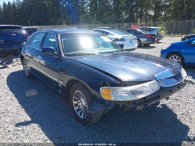 LINCOLN TOWN CAR 2001