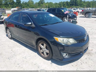 TOYOTA CAMRY 2012