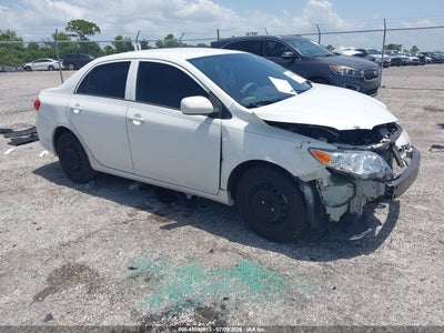 TOYOTA COROLLA 2012