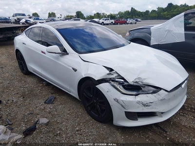 TESLA MODEL S 2016