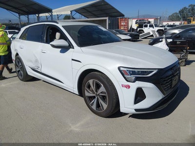 AUDI Q8 E-TRON 2024
