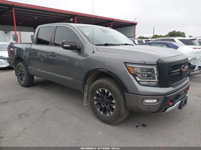 NISSAN TITAN 2021