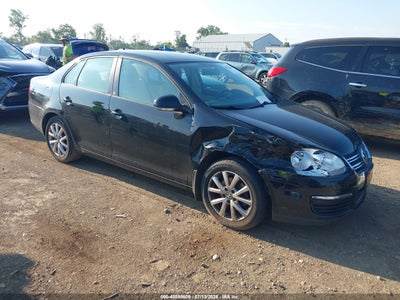 VOLKSWAGEN JETTA 2010
