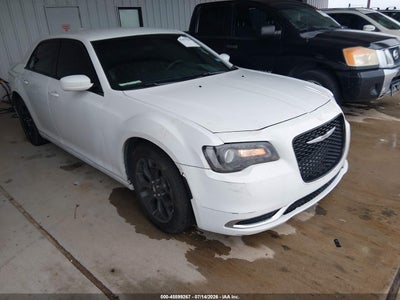 CHRYSLER 300 2019