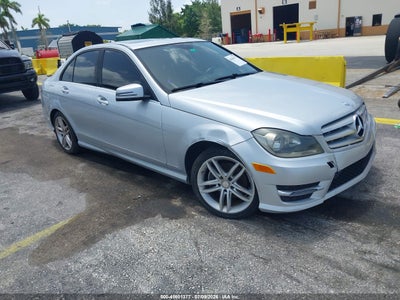 MERCEDES-BENZ C 250 2013