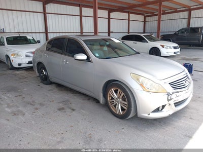 INFINITI G37 2013
