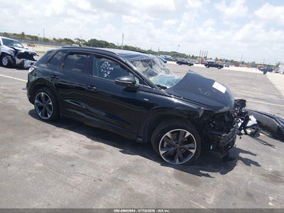 AUDI Q4 E-TRON 2024