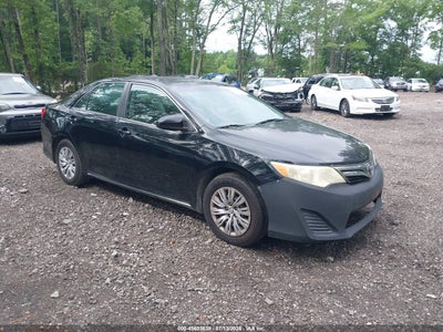 TOYOTA CAMRY 2012