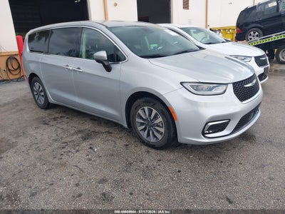 CHRYSLER PACIFICA HYBRID 2023