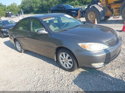 TOYOTA CAMRY 2004