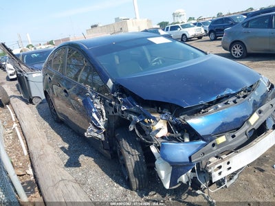TOYOTA PRIUS 2012