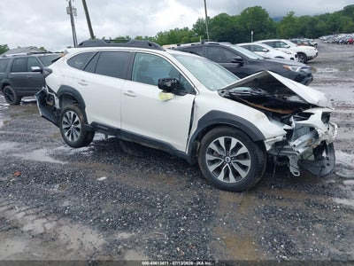 SUBARU OUTBACK 2024