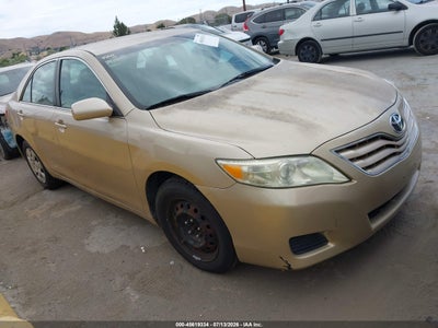 TOYOTA CAMRY 2011