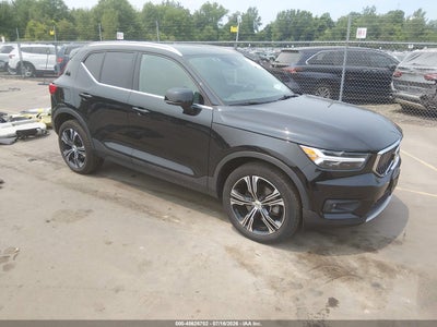 VOLVO XC40 2020