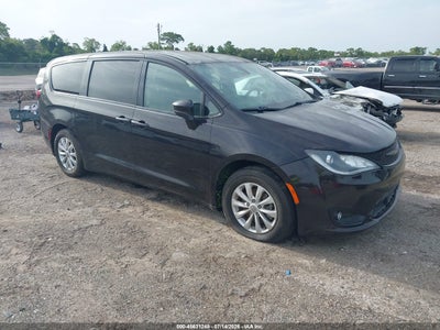 CHRYSLER PACIFICA 2018