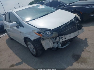 TOYOTA PRIUS 2011