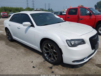 CHRYSLER 300 2015