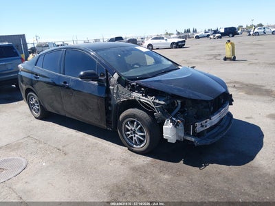 TOYOTA PRIUS 2016