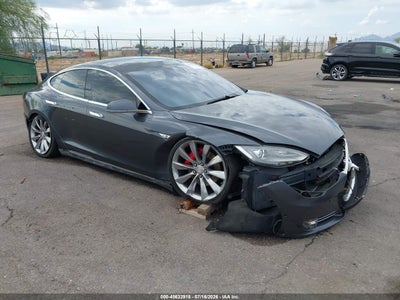 TESLA MODEL S 2015