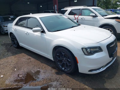 CHRYSLER 300 2019