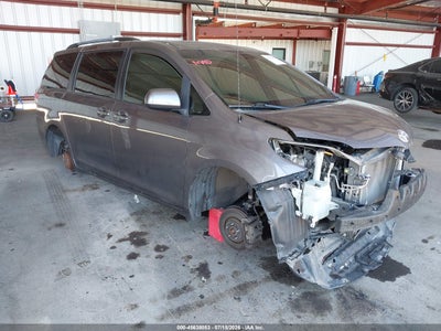 TOYOTA SIENNA 2012