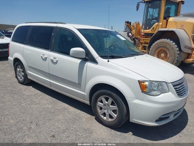 CHRYSLER TOWN & COUNTRY 2012