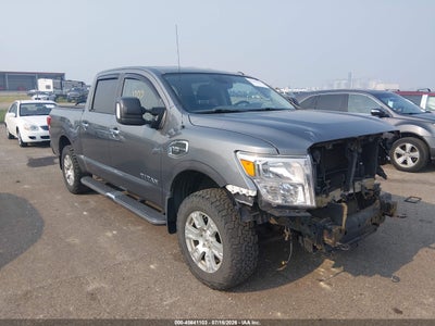 NISSAN TITAN 2017